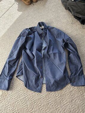 Twillory Untuckable Tailored Fit Chambray Button Down S-M